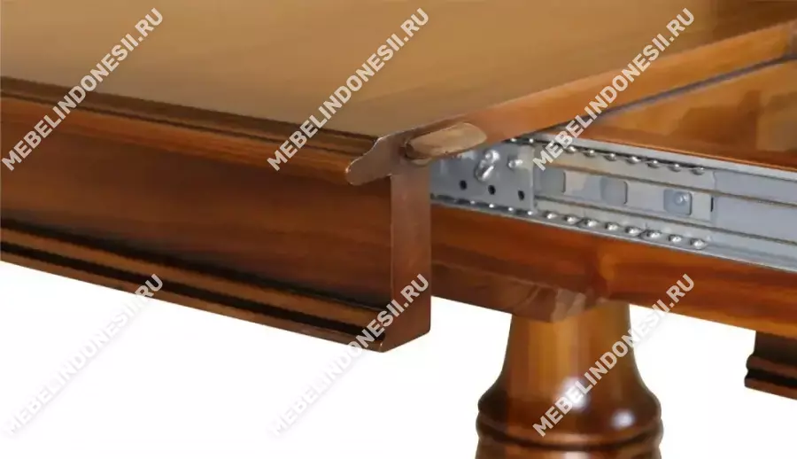 Стол обеденный  