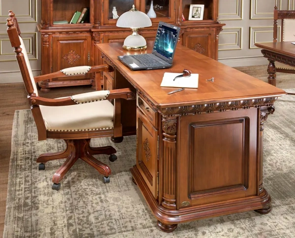 Стол письменный "Венеция Люкс" Слоновая кость 351  купить в интернет магазине Мебель из массива. Звоните +7 495 961-63-63 Письменные столы из массива дерева