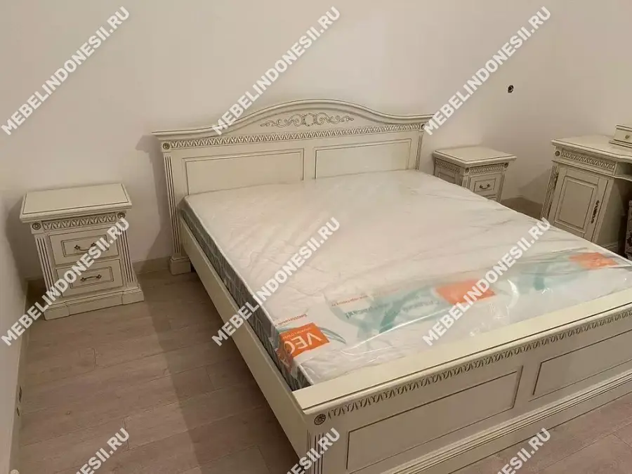 Кровать 180 "Венеция" Орех 761  купить в интернет магазине Мебель из массива. Звоните +7 495 961-63-63 Румынская мебель