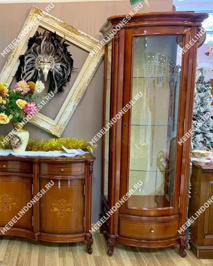 Витрина "Фирензе" Орех 825-827  купить в интернет магазине Мебель из массива. Звоните +7 495 961-63-63 Витрины из массива дерева