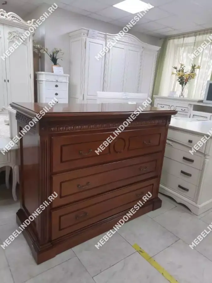 Комод с зеркалом "Венеция" Орех 767  купить в интернет магазине Мебель из массива. Звоните +7 495 961-63-63 Комоды из массива дерева